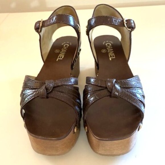 CHANEL Dark Brown Leather Platform Clog Sandals | 2.75” Heel | Size 39 - Picture 7 of 15